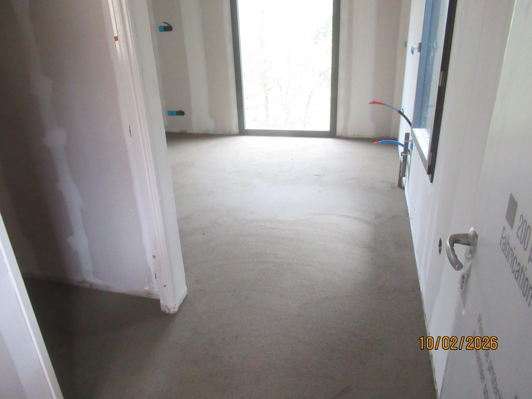 Coulage de la chape liquide