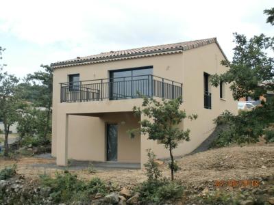 Menuiseries grises anthracite, enduit finition Gratté fin