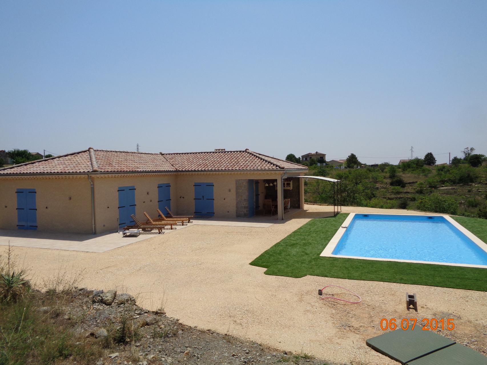 Bâtiment en L de plain pied