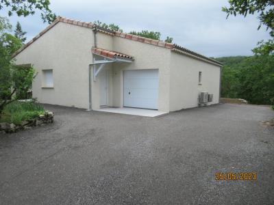 Menuiseries blanches, enduit finition Ecrasé