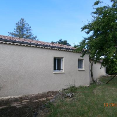 Bâtiment en V de plain pied