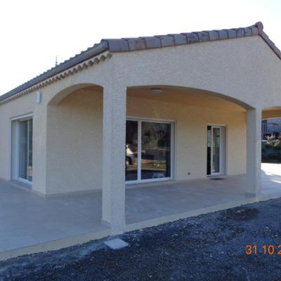 Bâtiment en V de plain pied