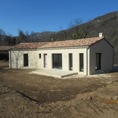 Bâtiment en V de plain pied