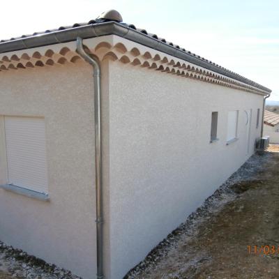 Bâtiment en L de plain pied