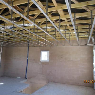 Réalisation du plafond en placo sur fourrures