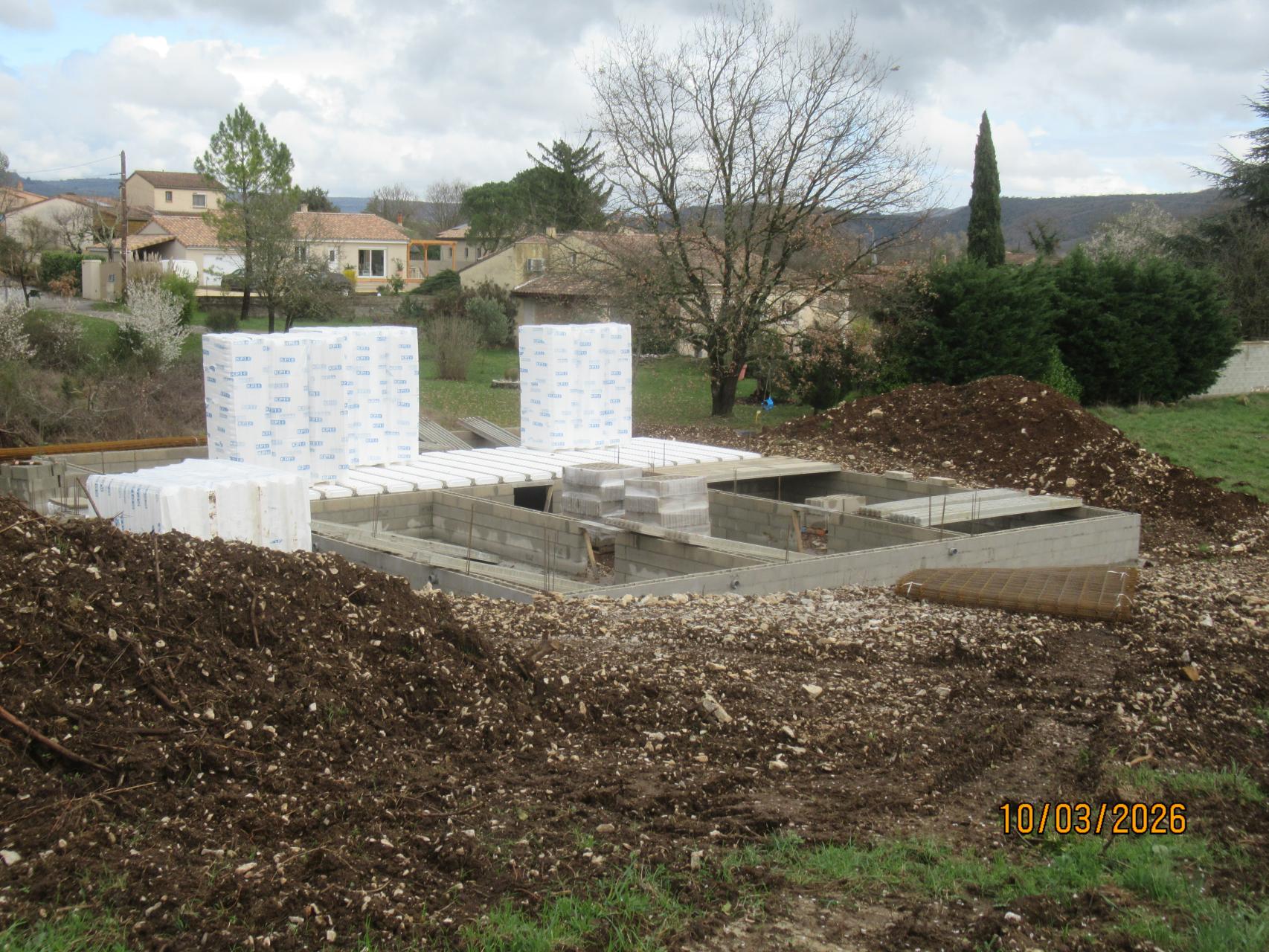 Pose des poutrelles et hourdis du plancher