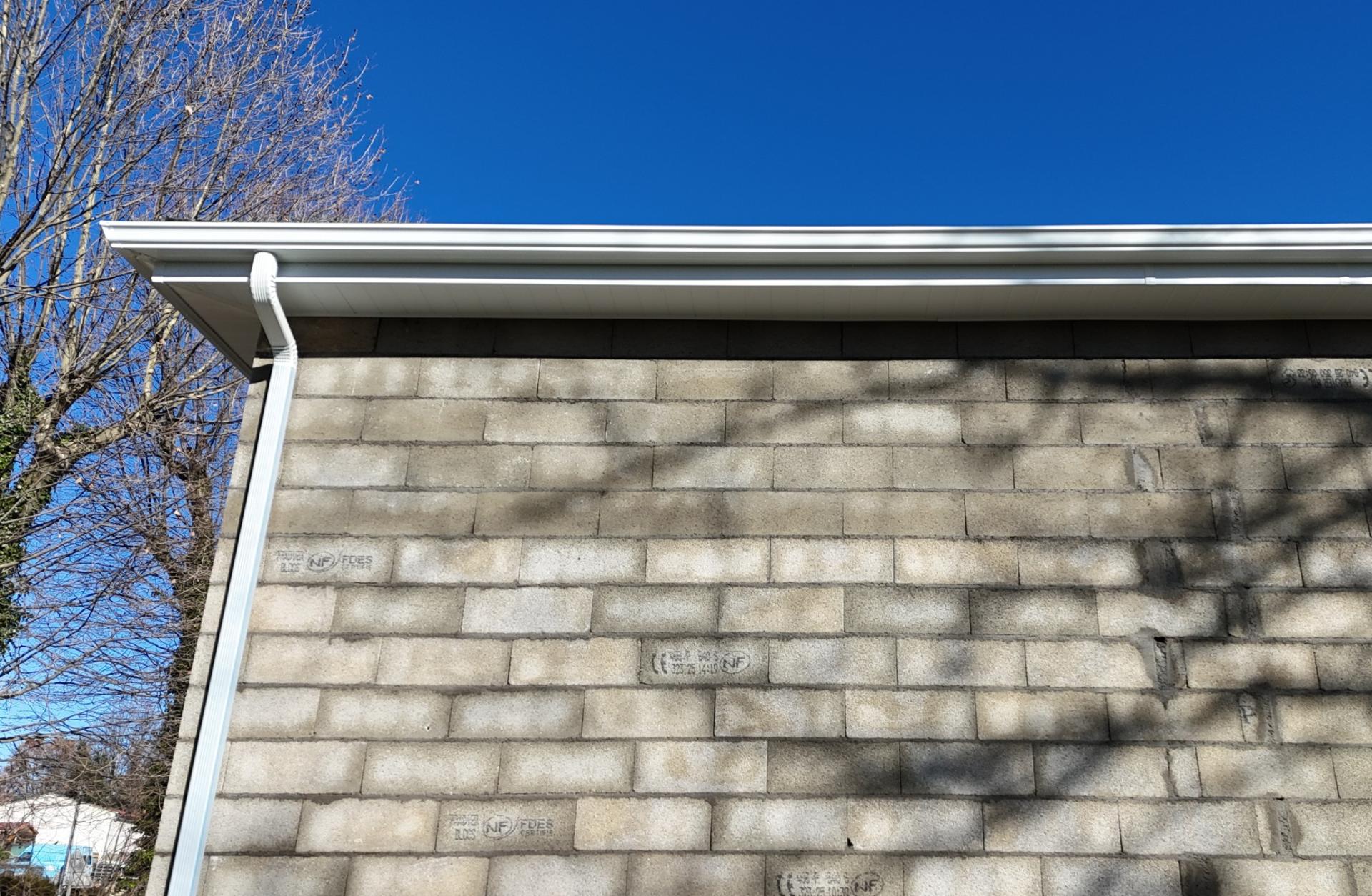 Sous-faces et débords de toiture